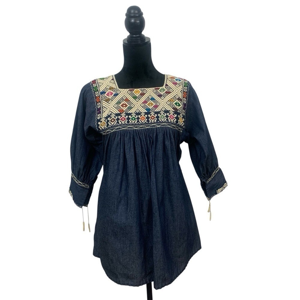 Women's Size M Embroidered Denim Peasant Top Handmade‎ 3/4 Sleeve Tassel detail